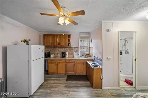 Kitchen - 313 Corbin Ave, Macon, GA 31204 photo 2 of 5