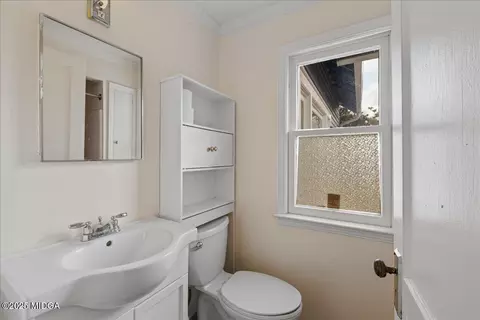 Bath - 313 Corbin Ave, Macon, GA 31204 photo 6 of 8