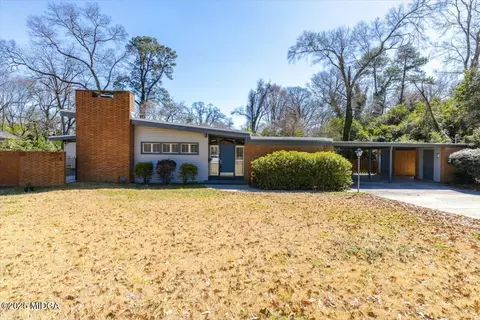 150 Berkley Dr, Macon, GA 31204
