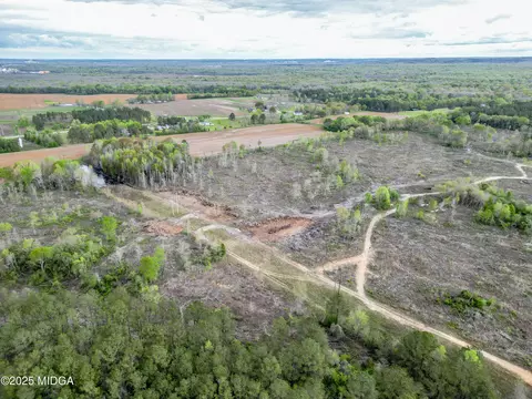 6398 Champion Rd, Macon, GA 31216