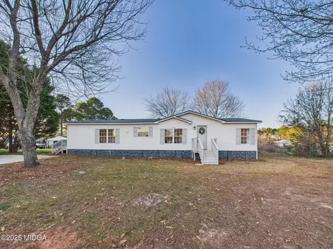 236 Bayberry Dr, Byron, GA 31008