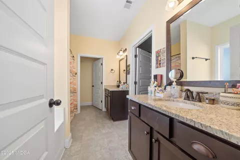 Entry Way - 758 Natures Walk, Gray, GA 31032 photo 2 of 2