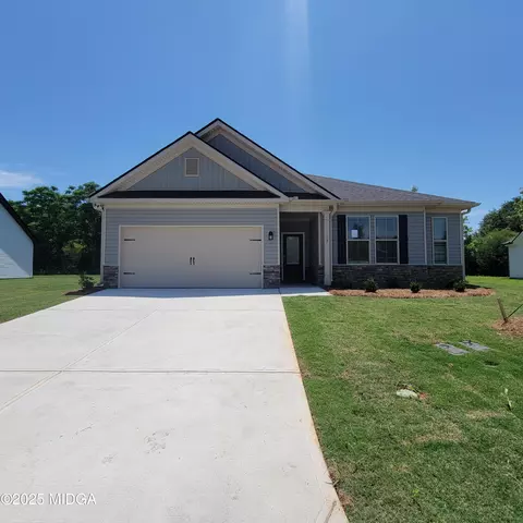 108 Breakwater Way, Perry, GA 31069