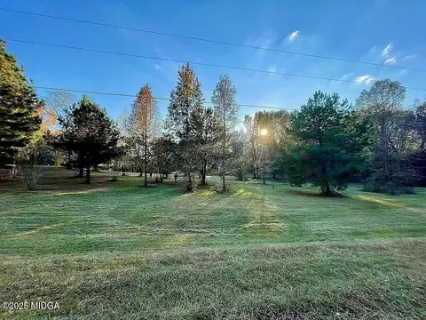 208 Orchard Rd, Perry, GA 31069