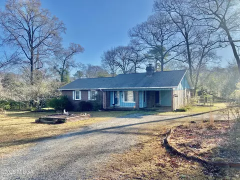 727 Walker Rd, Byron, GA 31008