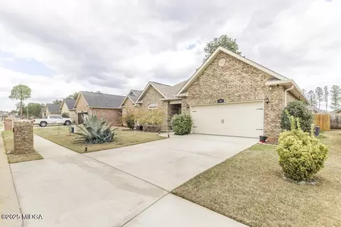 109 Pilgrim Mill Trl, Warner Robins, GA 31093