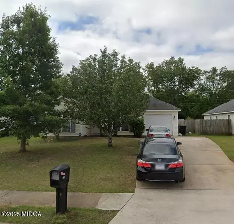 109 Marcelline Ct, Warner Robins, GA 31088