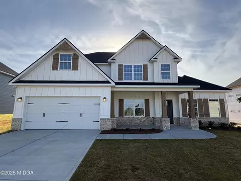 209 Meadows Ln #183, Bonaire, GA 31005