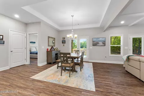 Dining - 107 Westbrook Ct, Jackson, GA 30233 photo 2 of 4