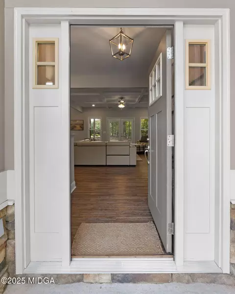 Entry Way - 107 Westbrook Ct, Jackson, GA 30233 photo 1 of 2