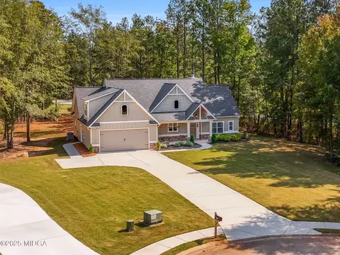 Exterior - 107 Westbrook Ct, Jackson, GA 30233 photo 7 of 8