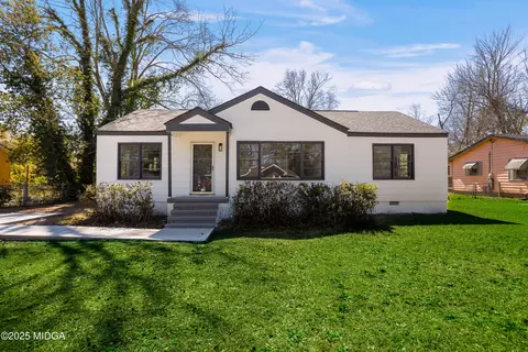 2818 Virginia Dr, Macon, GA 31206