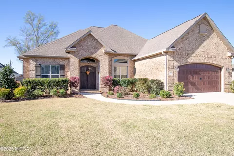 703 Gus Ct, Bonaire, GA 31005