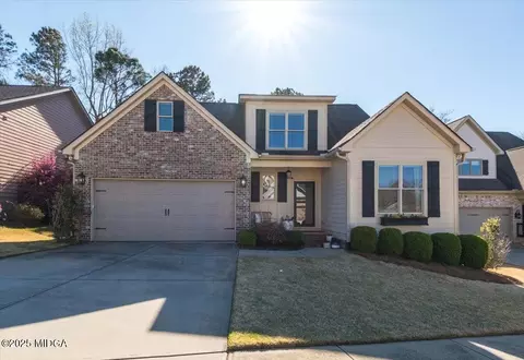 373 Carillon Ln, Macon, GA 31210