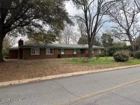 114 Galahad Dr, Warner Robins, GA 31093