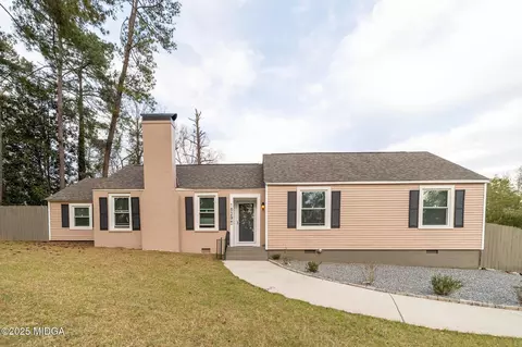 1829 Waverland Dr, Macon, GA 31211