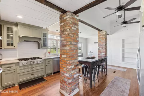 Kitchen - 123 Abney Rd, Cochran, GA 31014 photo 9 of 9