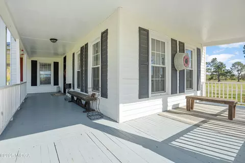 Exterior - 123 Abney Rd, Cochran, GA 31014 photo 8 of 15