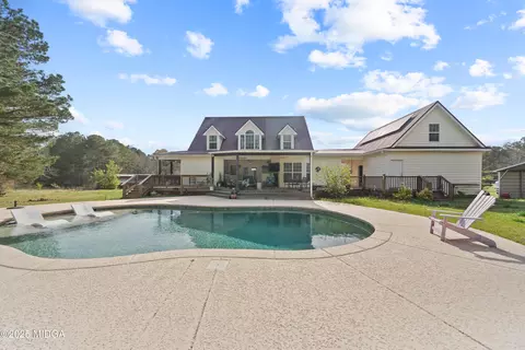 1042 Greene Settlement Rd, Gray, GA 31032