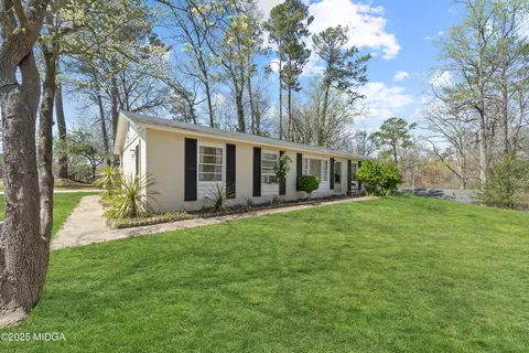 143 Sun Valley Dr, Macon, GA 31211