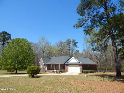 101 Big Water Dr, Macon, GA 31220