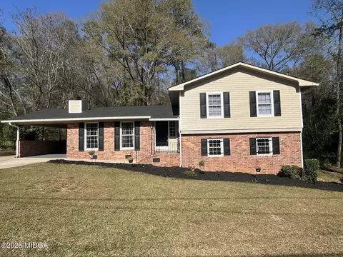 2767 Walnut Creek Rd, Macon, GA 31211