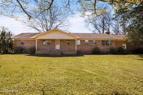 346 Cliett Rd, Byron, GA 31008