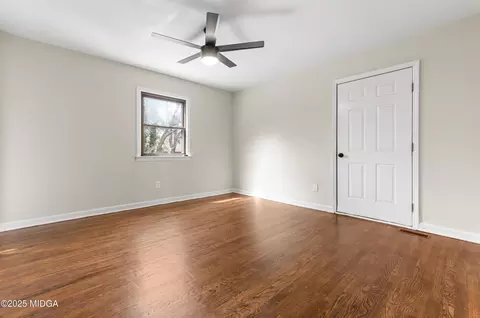 Bedroom - 209 Juniper Rd, Warner Robins, GA 31093 photo 5 of 8