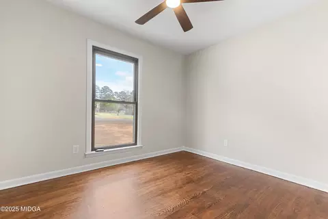 Bedroom - 209 Juniper Rd, Warner Robins, GA 31093 photo 4 of 8