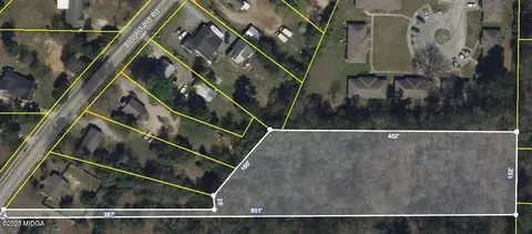 4738 Bloomfield Rd, Macon, GA 31206