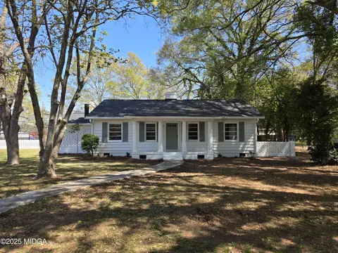 424 Park Ave, Fort Valley, GA 31030