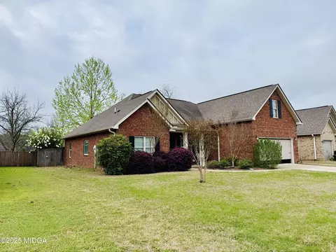 139 Parkview Grove Grv, Kathleen, GA 31047