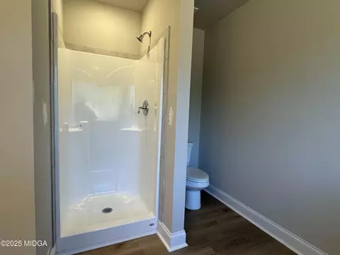 Bath - 446 Gray Wolf Dr, Macon, GA 31216 photo 1 of 6