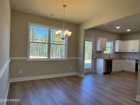 Dining - 446 Gray Wolf Dr, Macon, GA 31216 photo 1 of 2