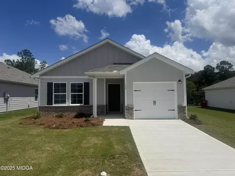 188 Lochwolde Dr, Macon, GA 31220