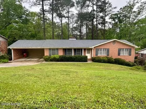 3052 Stuart Dr, Macon, GA 31204