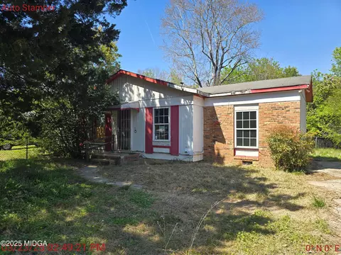 2733 Chatsworth Ct, Macon, GA 31206