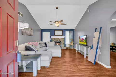 520 Arcadia Ct, Monroe, GA 30655 photo 6