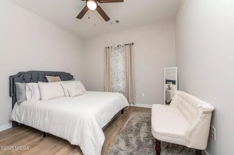 Bedroom - 206 Hill Ln, Perry, GA 31069 photo 3 of 13