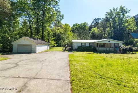 504 Old Huckabee Rd, Gray, GA 31032