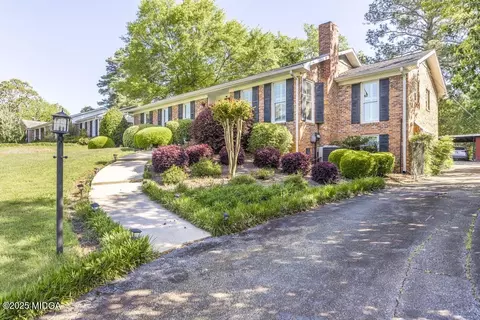 2957 Stuart Dr, Macon, GA 31204
