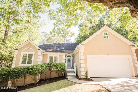 305 Ashville Ct, Macon, GA 31210