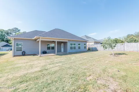 310 New Hope Dr, Perry, GA 31069 photo 3