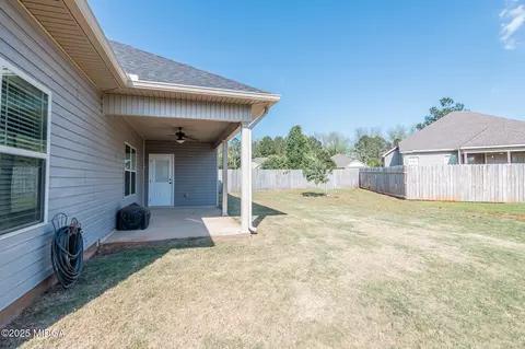 310 New Hope Dr, Perry, GA 31069 photo 5