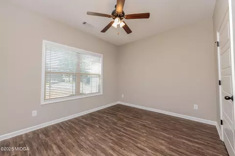 310 New Hope Dr, Perry, GA 31069 photo 9
