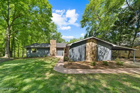 228 Pine Knoll Ln, Eatonton, GA 31024