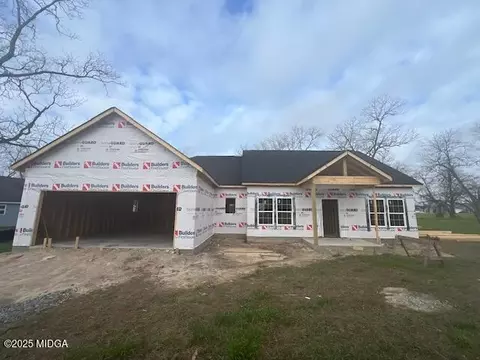 124 Easy St, Cochran, GA 31014