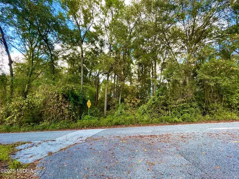5525 Judy Dr, Macon, GA 31216