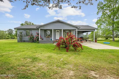 30 Lilly Barss Rd, Hawkinsville, GA 31036