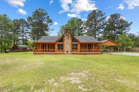 1070 Edna Moore Rd, Eastman, GA 31023